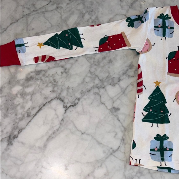 Carter's Holiday Pajama Set Bundle - Red and White 4T - Picture 3 of 14